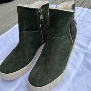 Steve Madden Wanda Wedge Sneaker Faux Fur Lining